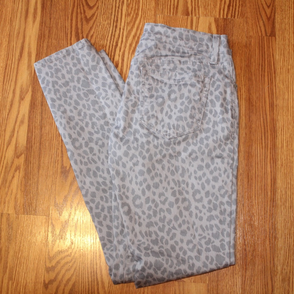 Old Navy Leopard Print Gray Jeans